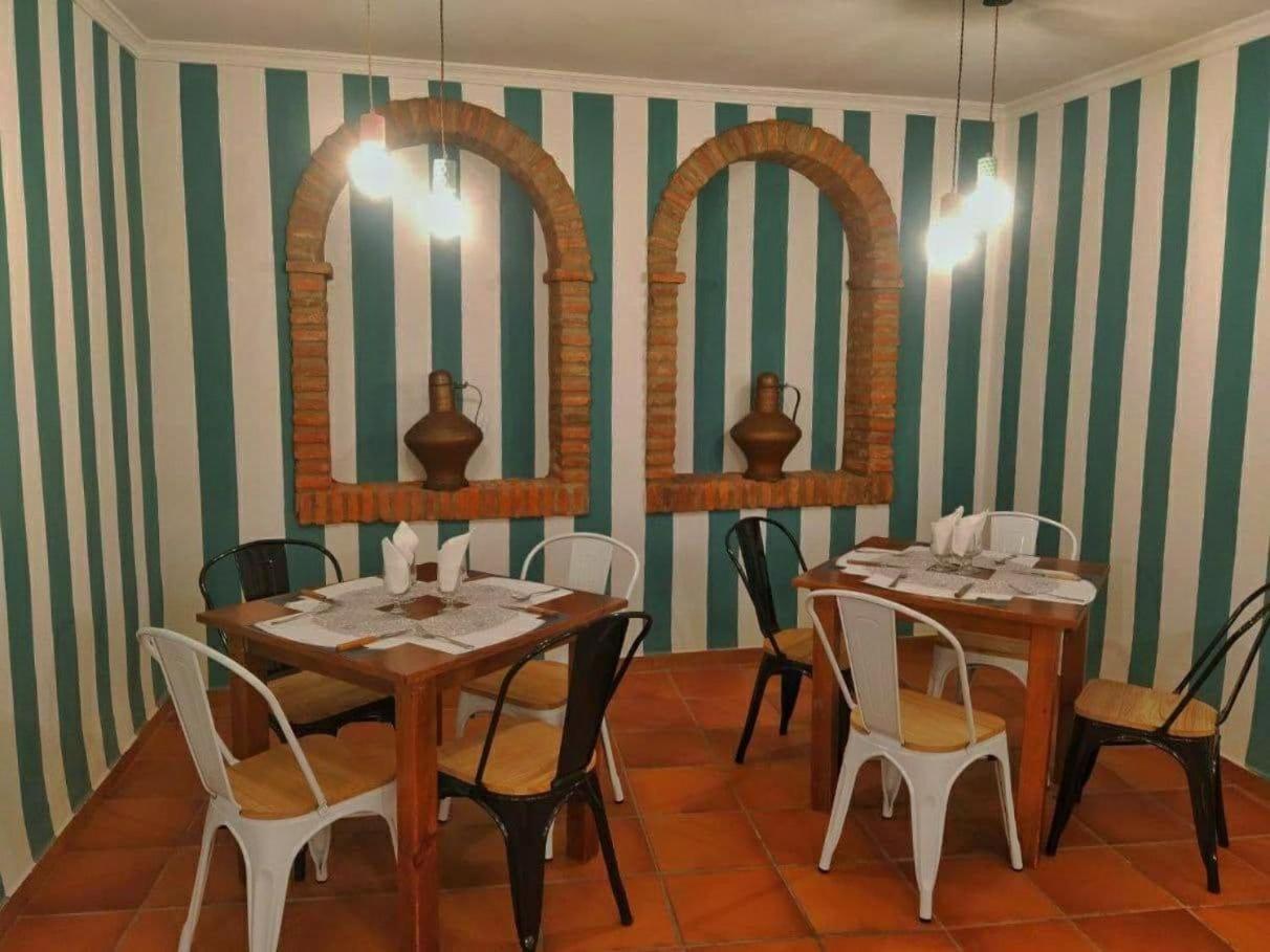 Hostal Altamira Guadalupe Guadalupe  Ngoại thất bức ảnh